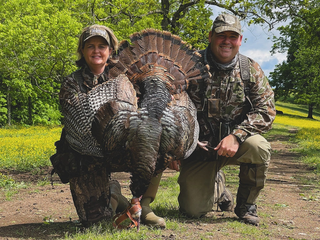 Taking Your Wife Turkey Hunting: 10 Tips to Survive It (And Maybe Even Enjoy It) đŚđ