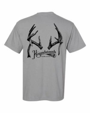 Noxubee River Buck Hunting T-Shirt in Granite
